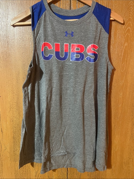Under Armour Tops - Under Armour Gray Tank Top with Blue and Red Cubs Logo - Small Loose